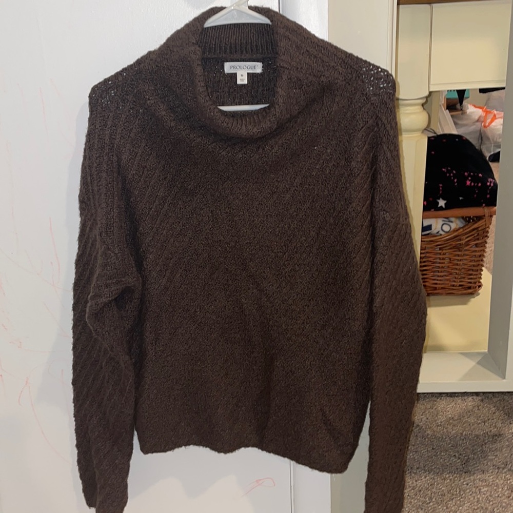 Turtle neck sweater